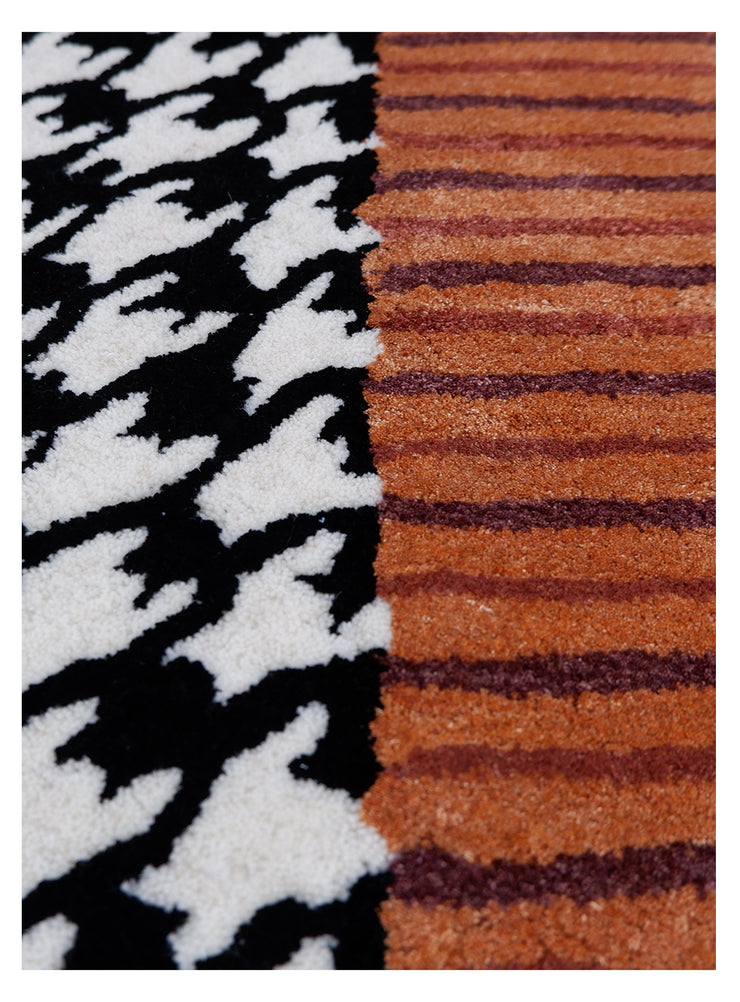 Hounds Tooth Hand-Tufted Rug