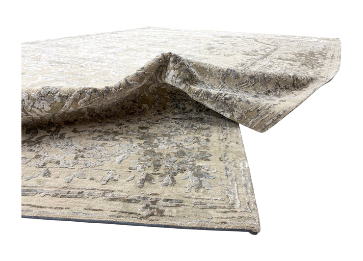 Charlotte Hand-knotted Rug